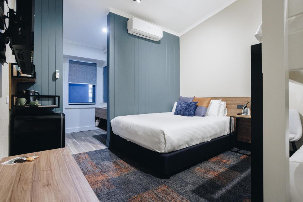 Banjo Paterson Inn Джиндабайн Екстериор снимка