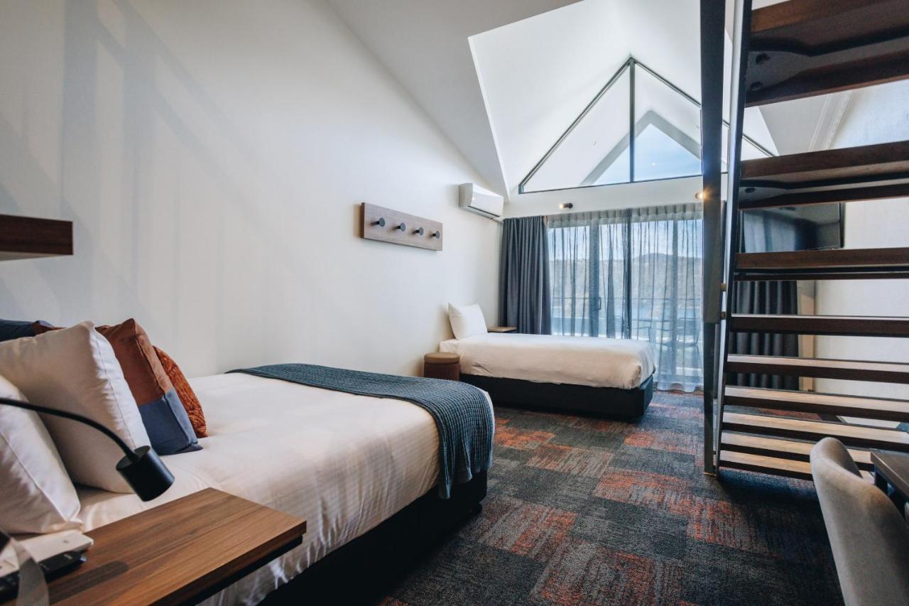 Banjo Paterson Inn Джиндабайн Екстериор снимка