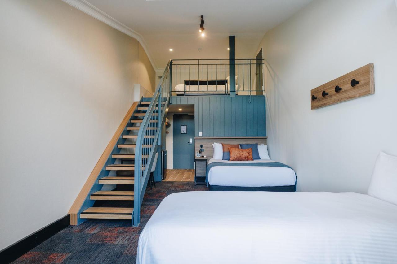Banjo Paterson Inn Джиндабайн Екстериор снимка