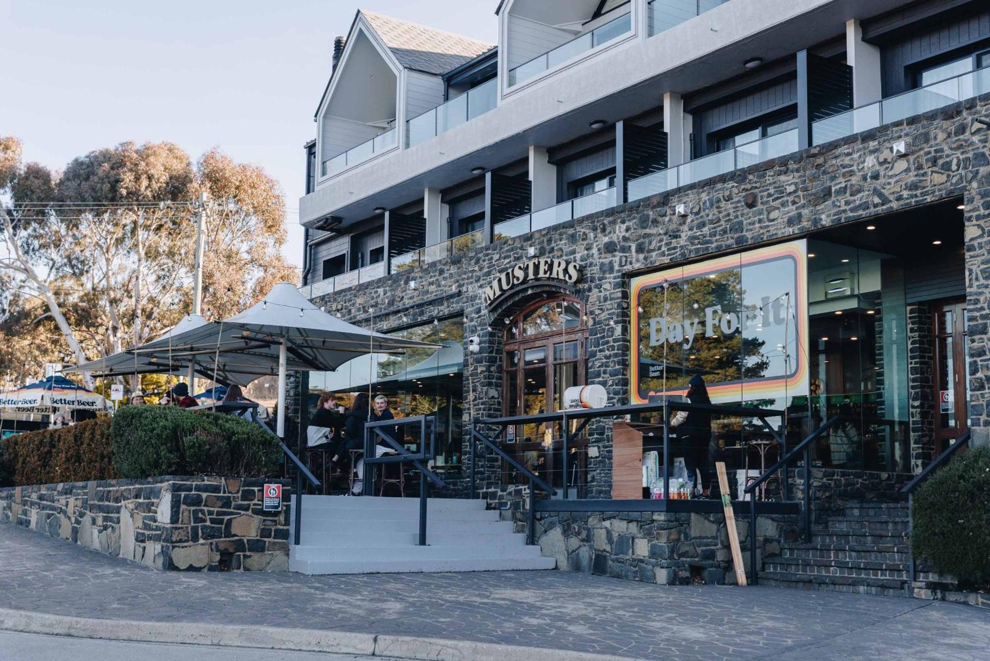 Banjo Paterson Inn Джиндабайн Екстериор снимка